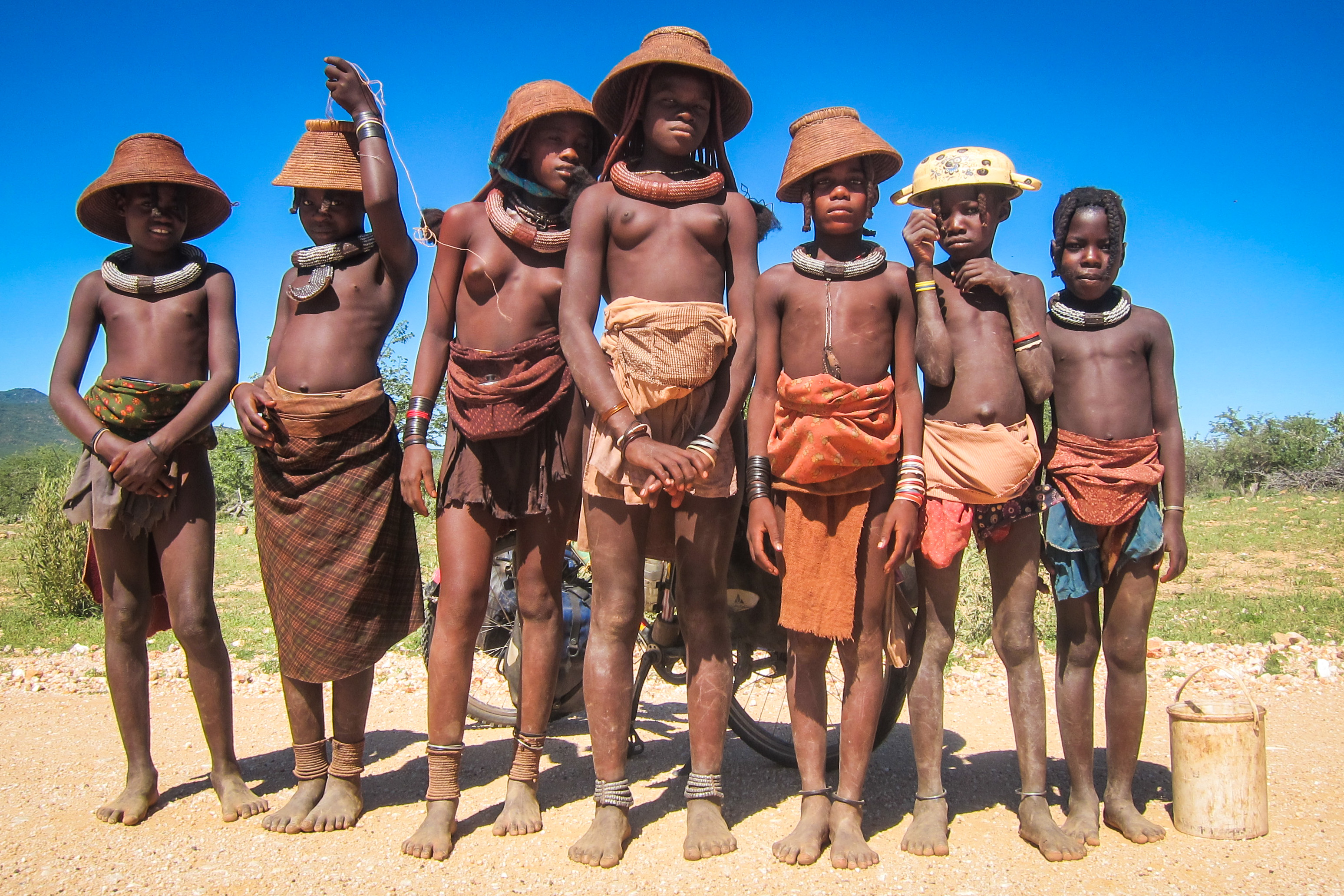 Les Himba De Namibie Freewheely Cyclisme En Afrique Et Autres Aventures